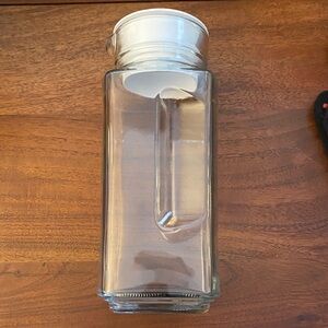 📞LAST CALL📞 Glass Pitcher with White Lid